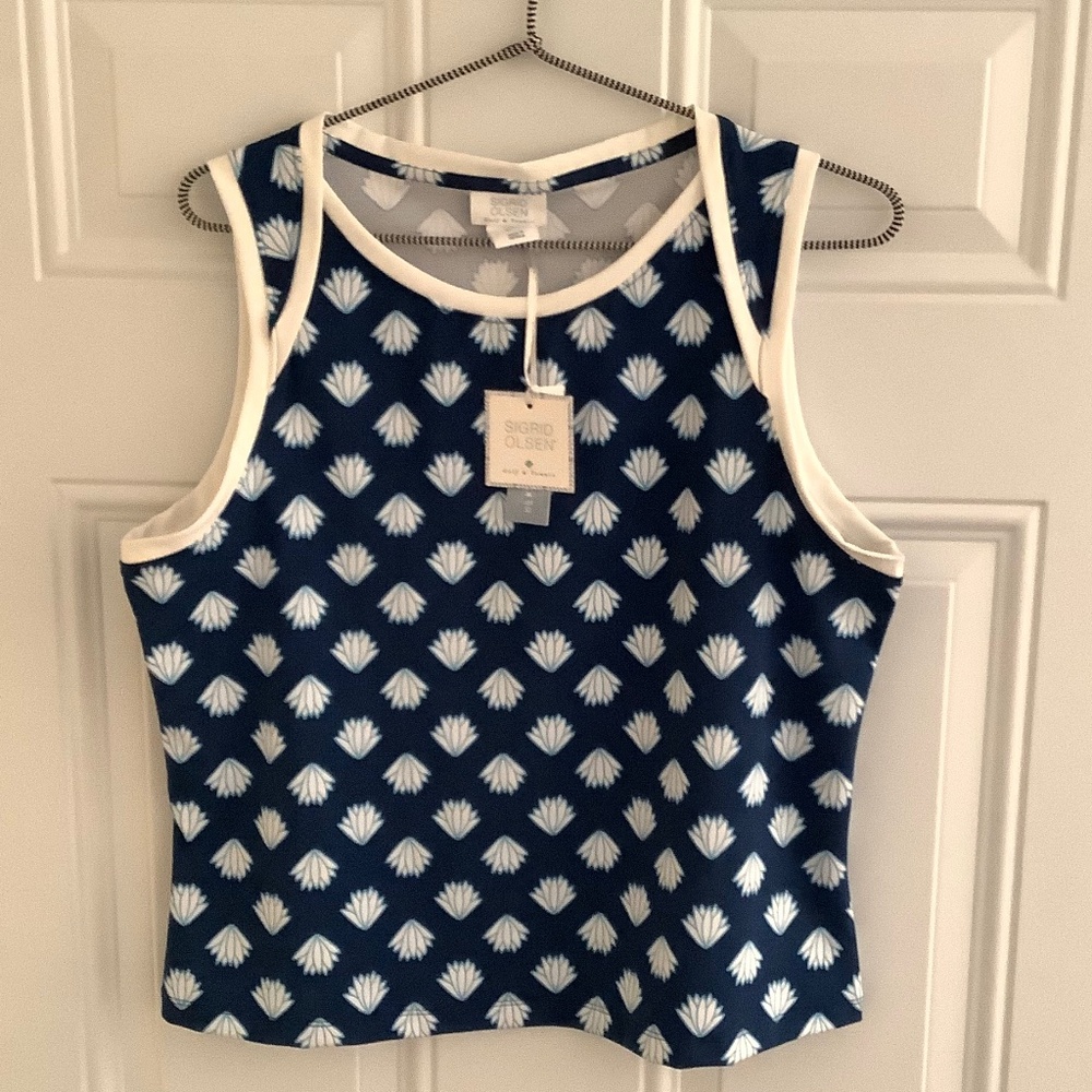 Sigrid Olsen| NWT Tennis/Golf Top Upf 50 Navy White Lotus Flower Athleisure L